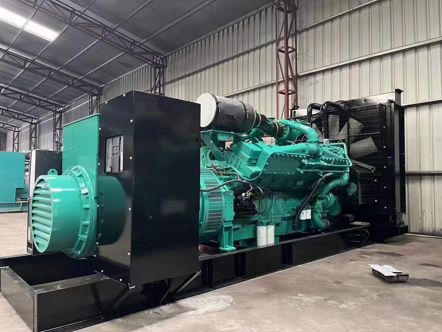 碌曲如何降低 800kW 柴油发电机输出电流的波动？