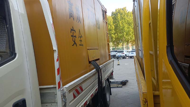 碌曲如何判断柴油发电机组和UPS电源的切换时间是否符合要求？