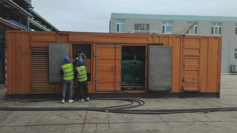 碌曲如何检查柴油发电机组的机油油位？